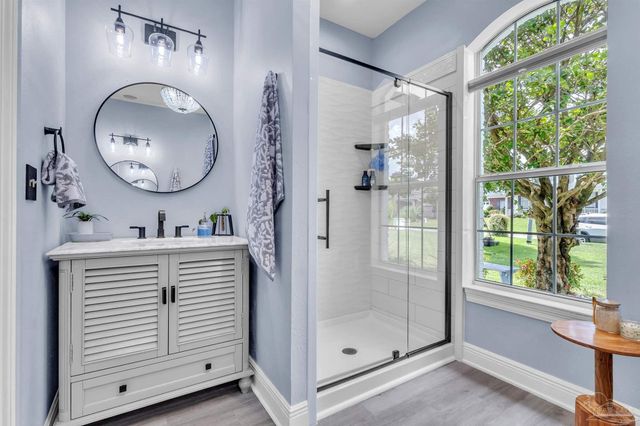 4155 Lancaster Gate Dr, Pace, FL 32571