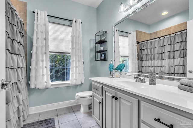 4155 Lancaster Gate Dr, Pace, FL 32571