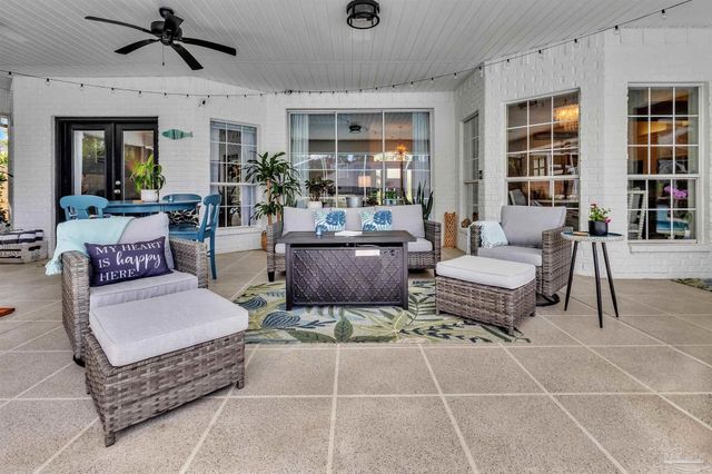 4155 Lancaster Gate Dr, Pace, FL 32571