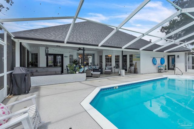 4155 Lancaster Gate Dr, Pace, FL 32571