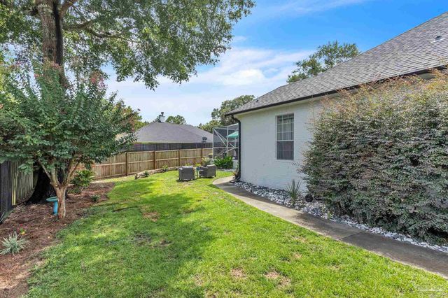 4155 Lancaster Gate Dr, Pace, FL 32571