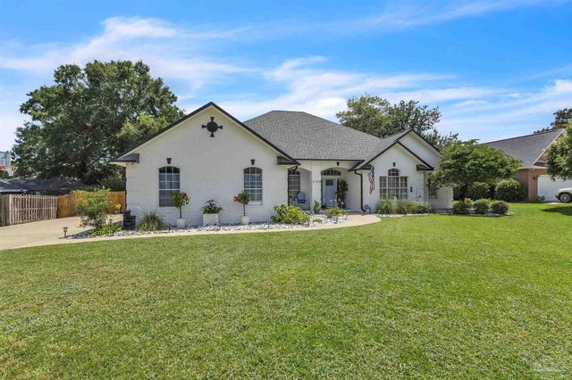 4155 Lancaster Gate Dr, Pace, FL 32571