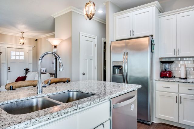 4803 N Emerald Ct, Maize, KS 67101