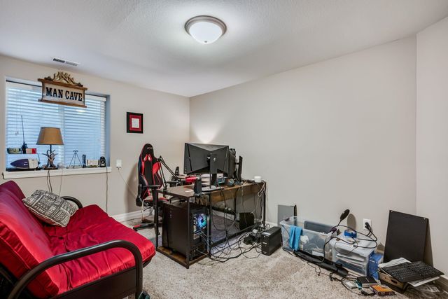 4803 N Emerald Ct, Maize, KS 67101