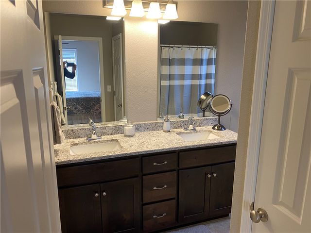 93 Kinloch Drive, Bella Vista, AR 72715