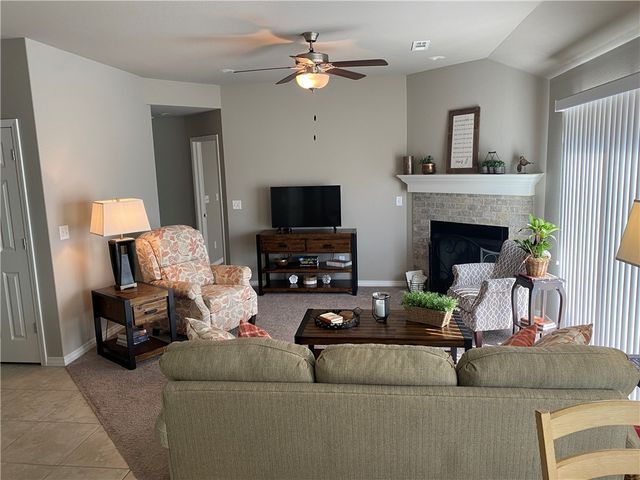 93 Kinloch Drive, Bella Vista, AR 72715