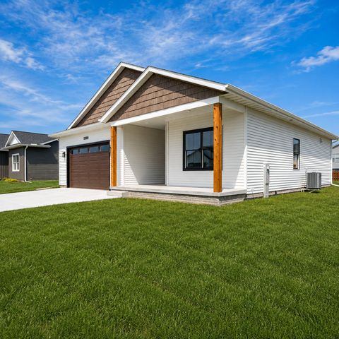 4610 W 12th Street, Davenport, IA 52804