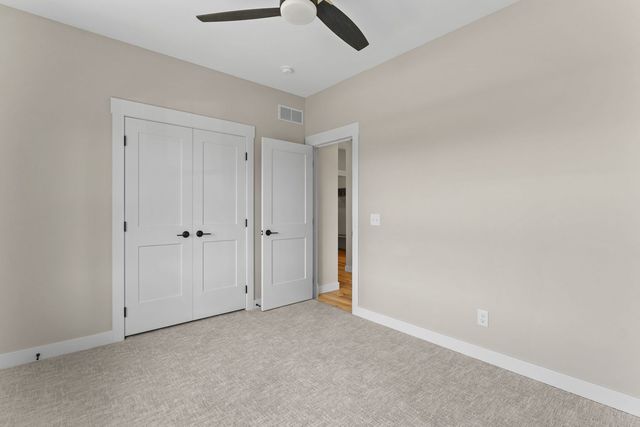 4610 W 12th Street, Davenport, IA 52804