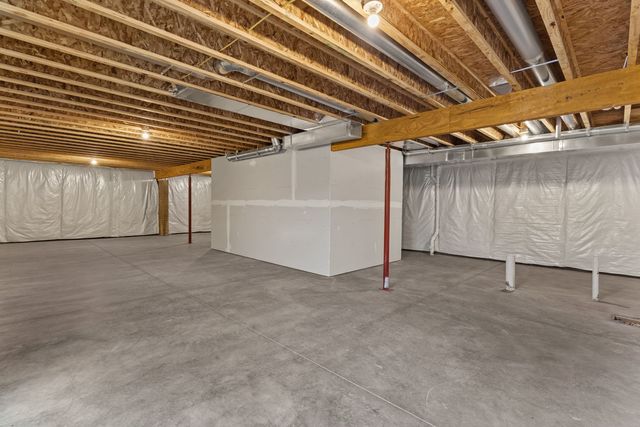 4610 W 12th Street, Davenport, IA 52804
