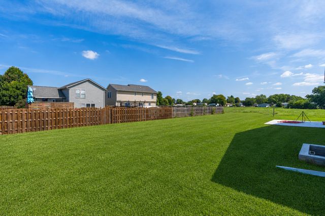 4610 W 12th Street, Davenport, IA 52804