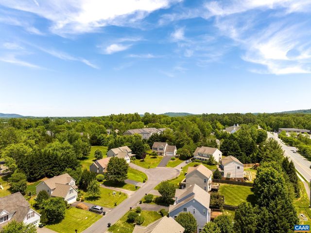 5301 LITTLE FOX LN, Charlottesville, VA 22903