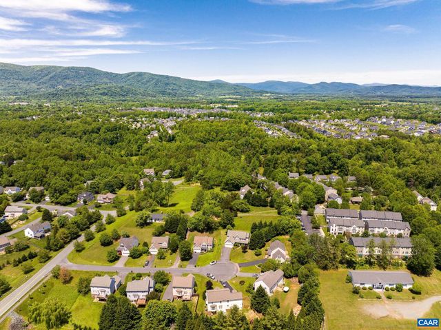 5301 LITTLE FOX LN, Charlottesville, VA 22903
