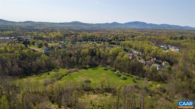 5301 LITTLE FOX LN, Charlottesville, VA 22903
