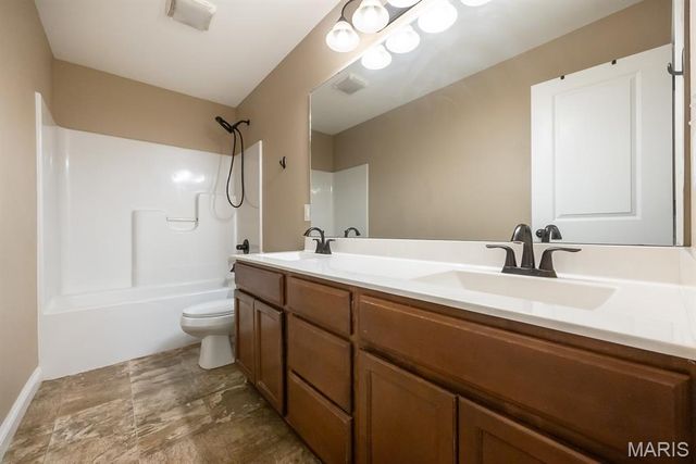 2662 London Lane, Belleville, IL 62221