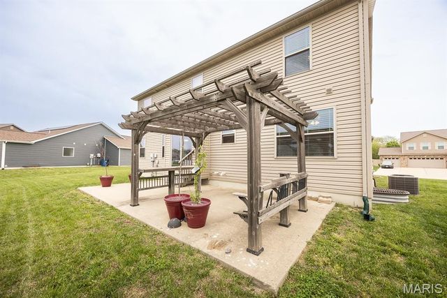 2662 London Lane, Belleville, IL 62221