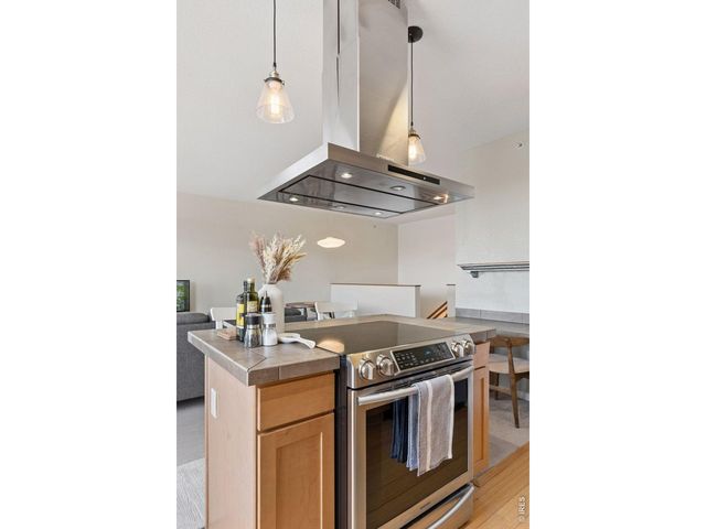 2810 E College Ave 302, Boulder, CO 80303