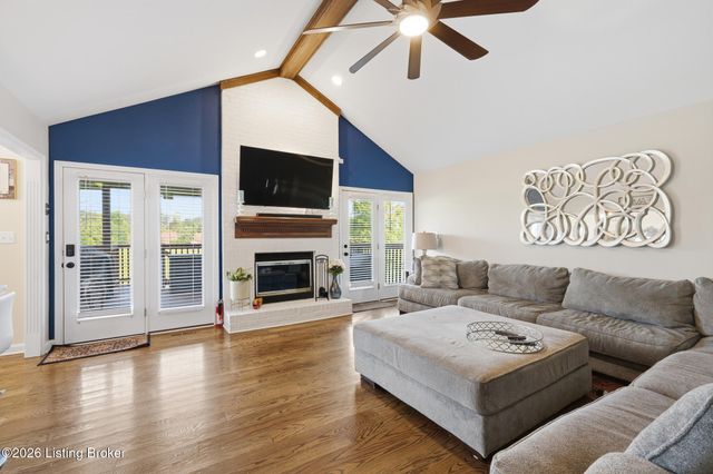 8200 Bohannon Station Rd, Louisville, KY 40291
