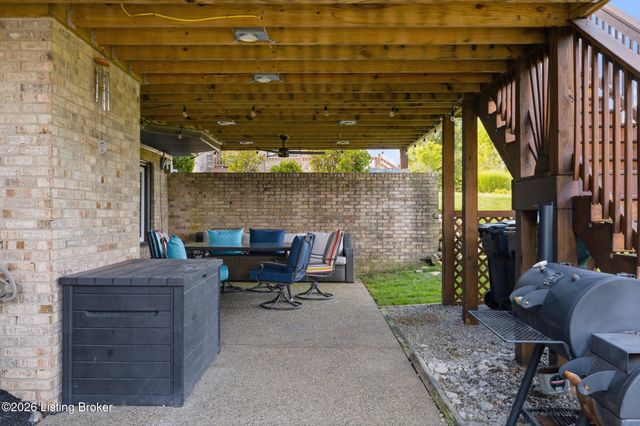 8200 Bohannon Station Rd, Louisville, KY 40291