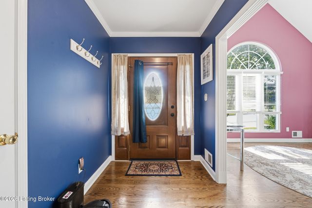 8200 Bohannon Station Rd, Louisville, KY 40291
