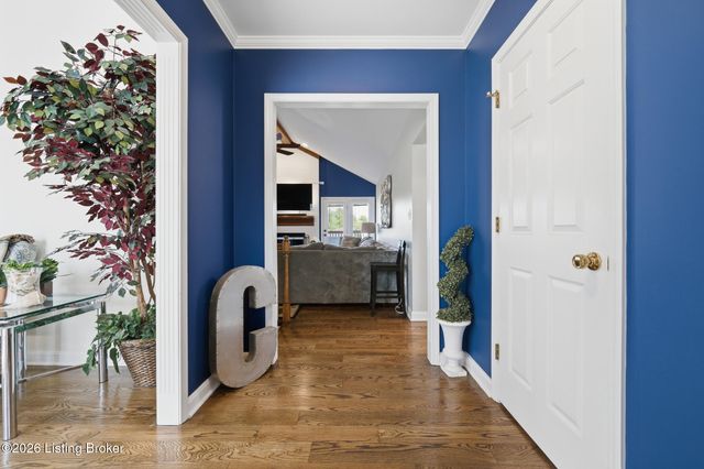 8200 Bohannon Station Rd, Louisville, KY 40291
