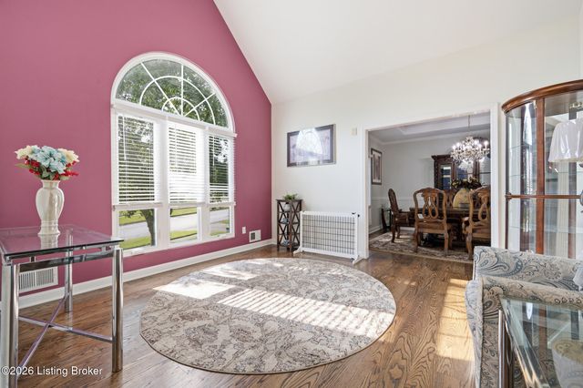 8200 Bohannon Station Rd, Louisville, KY 40291