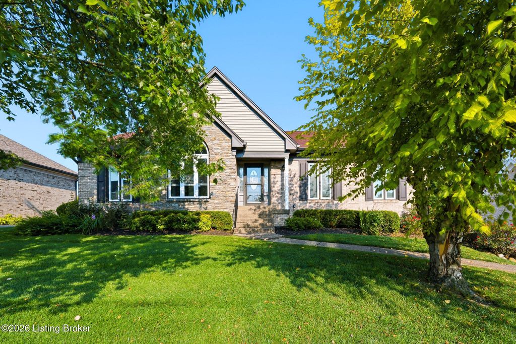 8200 Bohannon Station Rd, Louisville, KY 40291