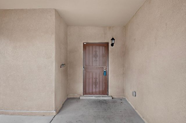 3224 W Meadow Drive SW, Albuquerque, NM 87121