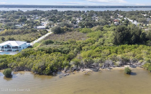 3660 S Courtenay Parkway, Merritt Island, FL 32952