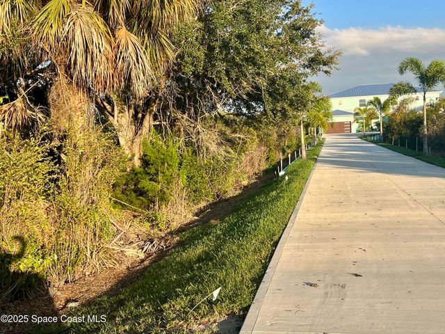 3660 S Courtenay Parkway, Merritt Island, FL 32952