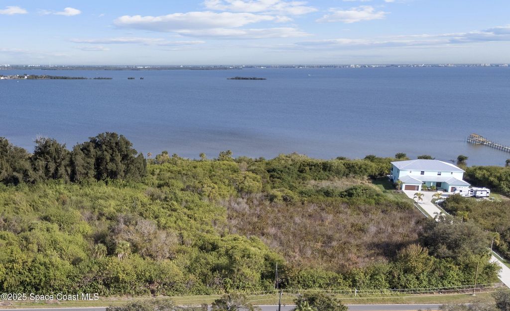 3660 S Courtenay Parkway, Merritt Island, FL 32952