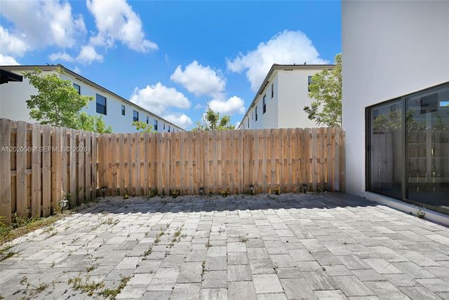 12877 SW 232nd Ln, Homestead, FL 33032