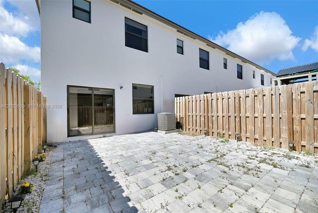 12877 SW 232nd Ln, Homestead, FL 33032
