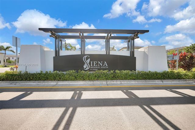12877 SW 232nd Ln, Homestead, FL 33032