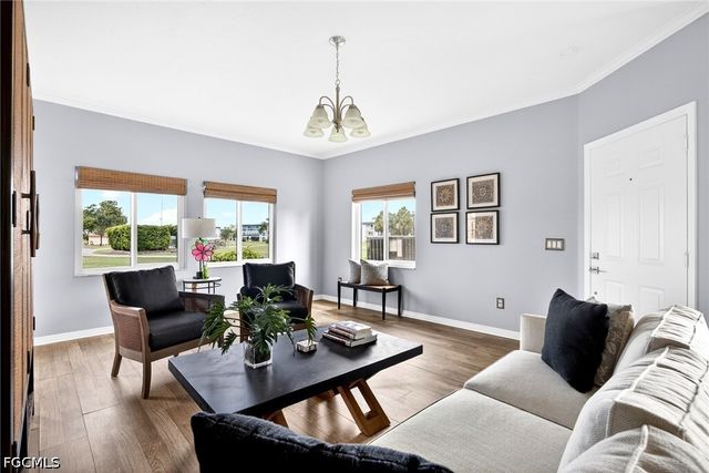 1990 Leisure DR 3, Fort Myers, FL 33907