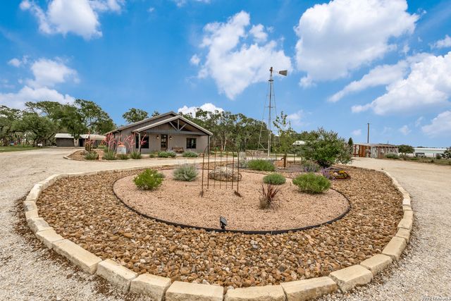 1161 Cindy Sue, Canyon Lake, TX 78133