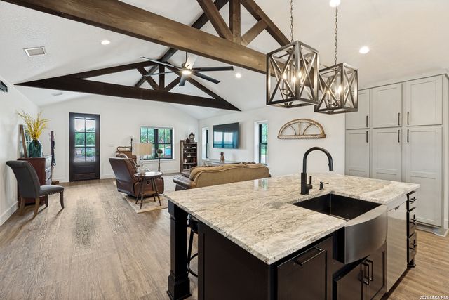 1161 Cindy Sue, Canyon Lake, TX 78133