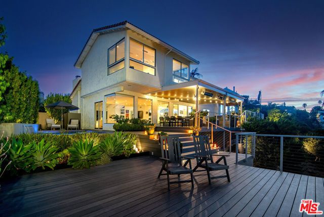 1904 N Crescent Heights Boulevard, Los Angeles, CA 90069