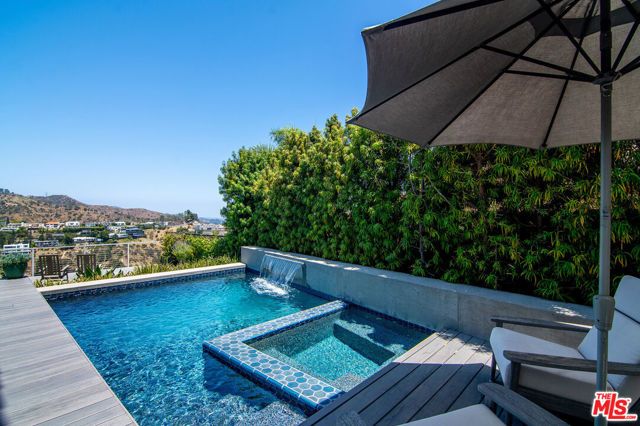 1904 N Crescent Heights Boulevard, Los Angeles, CA 90069