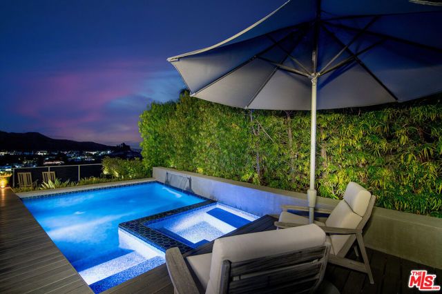 1904 N Crescent Heights Boulevard, Los Angeles, CA 90069