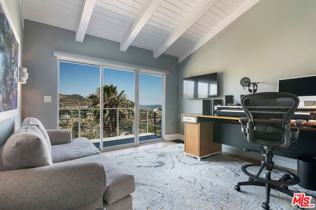 1904 N Crescent Heights Boulevard, Los Angeles, CA 90069