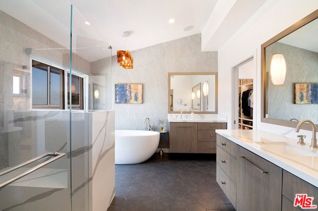 1904 N Crescent Heights Boulevard, Los Angeles, CA 90069