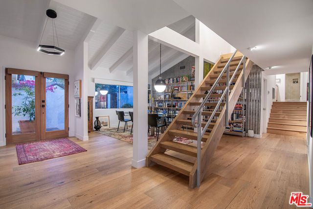 1904 N Crescent Heights Boulevard, Los Angeles, CA 90069