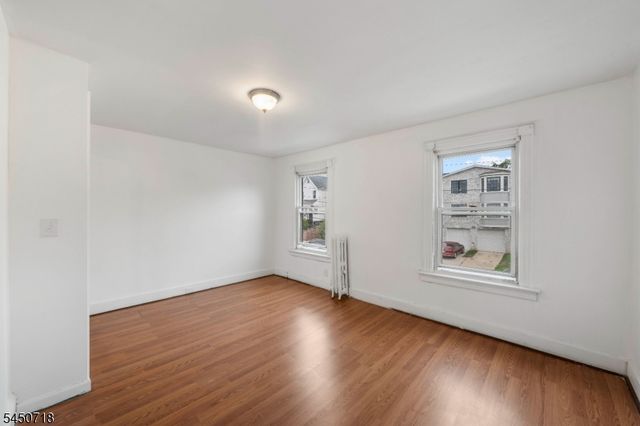 352 Forest St, Kearny Town, NJ 07032