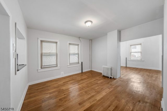 352 Forest St, Kearny Town, NJ 07032