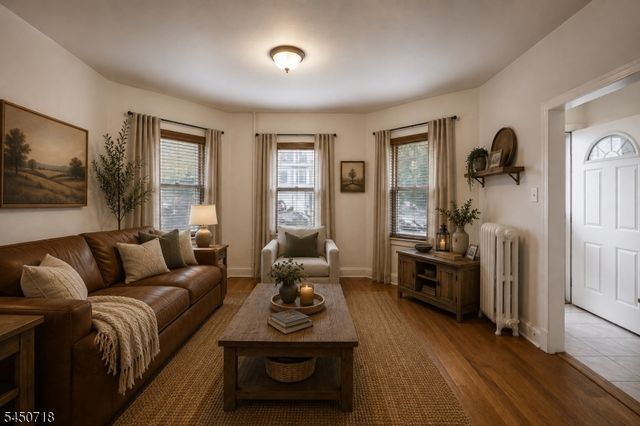 352 Forest St, Kearny Town, NJ 07032