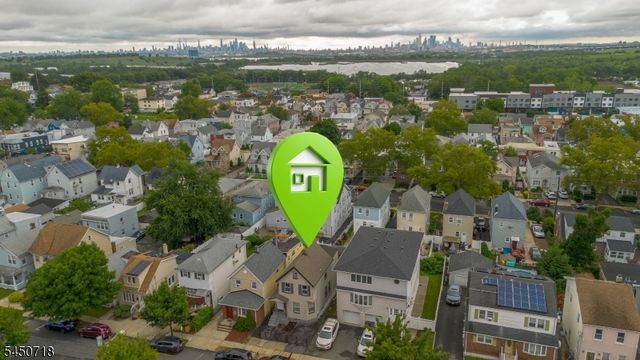 352 Forest St, Kearny Town, NJ 07032