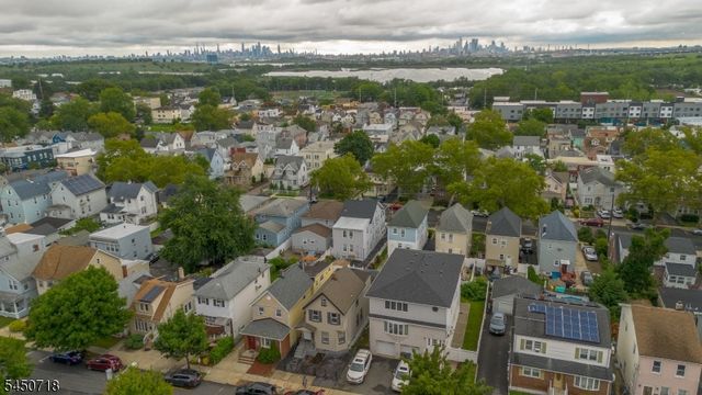 352 Forest St, Kearny Town, NJ 07032