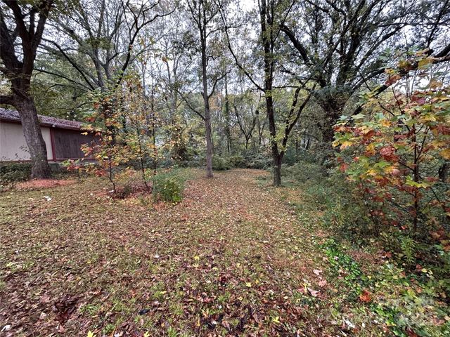 1208 W Walnut Avenue, Gastonia, NC 28052