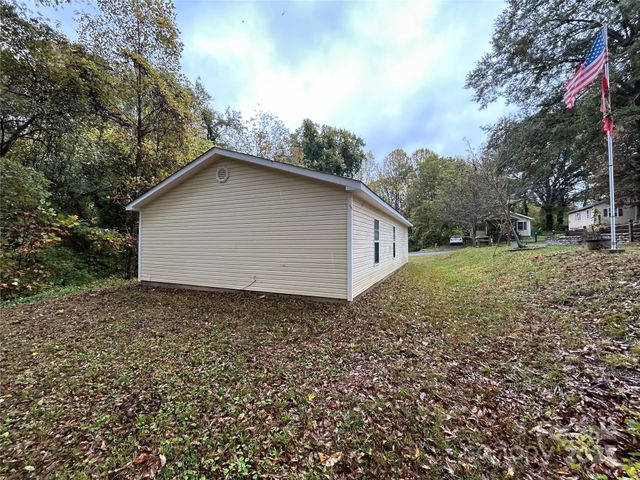 1208 W Walnut Avenue, Gastonia, NC 28052