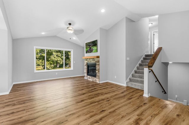 604 Nelson Lane, Center City, MN 55012